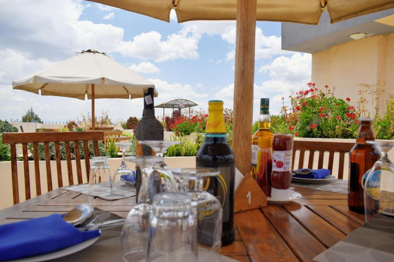 Peaks Hotel Nanyuki Luaran gambar